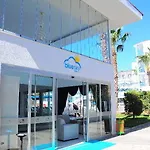 Anita Dream Kemer