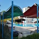 Anita Dream Kemer